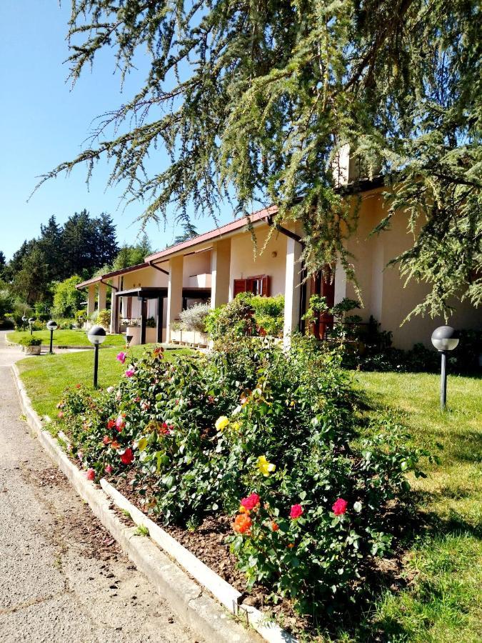 פרוג'ה Montebello Park Hotel מראה חיצוני תמונה